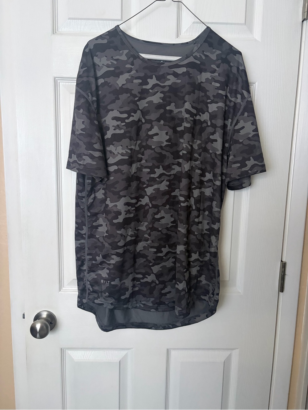 BYLT Basics Men's Dark Gray Camo Short-Sleeve Tee